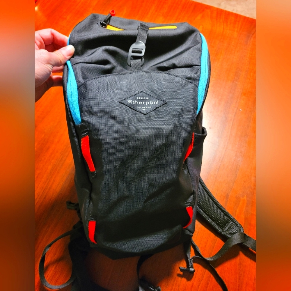 Sherpani convertible backpack